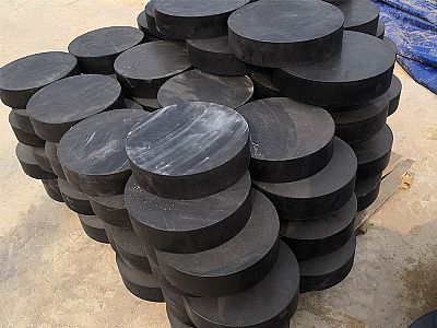 濂溪区板式橡胶支座由若干层橡胶片与薄钢板经加压硫化